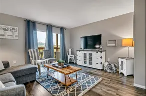 A Branson Home Away from Home! No Stairs! Sleeps 8 - Image 2