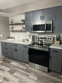 Spacious 5BR in OP | EV Charger - Image 3