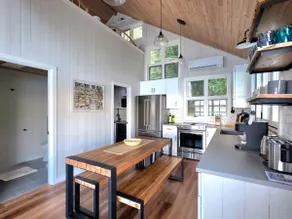 Beachfront cabin, dock, water views - Image 4