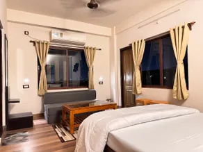 Riverview 2BHK Fully Furnished AC Apartment - Image 5
