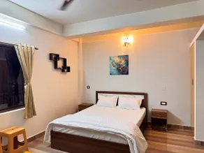 Riverview 2BHK Fully Furnished AC Apartment - Image 3