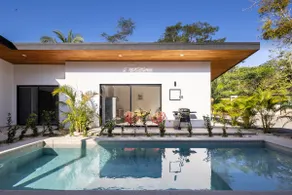 ONE 05 | Steps from the beach | Pool - Image 4