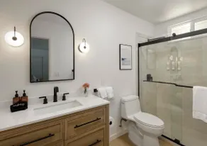 Peaceful Summerland Retreat with Coastal Designs - Image 4