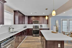 Luxury 3BR Beach Retreat | Near Shore + Parking - Image 4