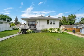 The Coal Stone throw away from Red Deer River 2BR House - Image 2
