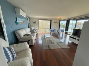 Ocean Breeze Townhouse: Perfect 12 Apostles Base - Image 5