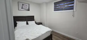 Cozzy Cityscape & Airport Retreat - Image 3