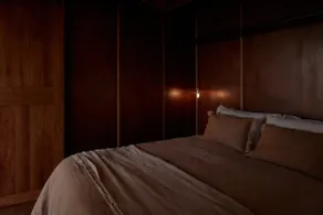 'The Hide' - luxury eco cabin on the Mary River - Image 3