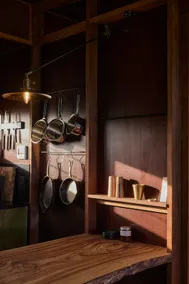 'The Hide' - luxury eco cabin on the Mary River - Image 2