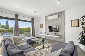 Soleil Luxury Villa by Nomads - Walk to Coral Bay - Image 3