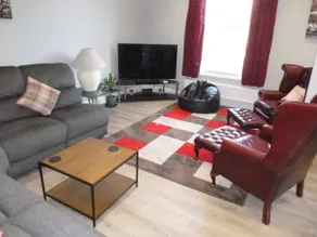 Clarendon - Luxury Apartment - Image 2
