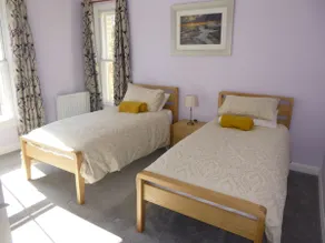 Clarendon - Luxury Apartment - Image 5