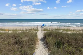 Walk to Private Beach |Marina |3 Pools | Sleeps 10 - Image 3