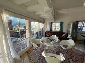 Gallery apartment for royal children - Image 3