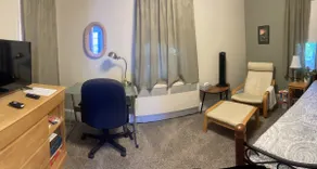 Private Suite-Free Parking,near Boston Airp-Train - Image 5