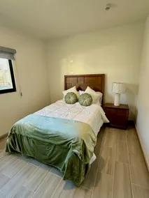 Luxury apartment in CC Tower - Image 3