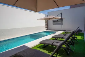 Luxury apartment in CC Tower - Image 2