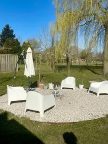 Studio with garden - Image 4