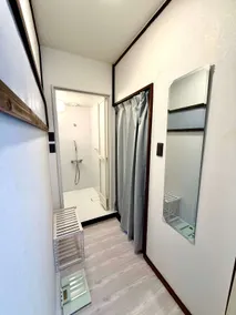 12 minutes on foot from Beppu Station | 110㎡ private rental with beds for 11 people | Free parking for 2 cars, 2 minutes on foot to the hot spring - Image 5