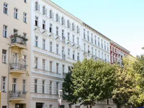 Airbnb Berlin Centre of Prenzlauer berg + balcony - Image 5