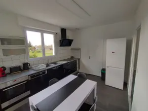 Detached house - Image 4