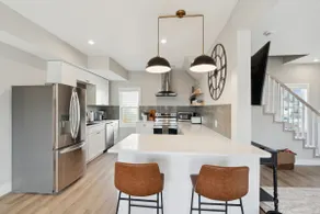 Big Groups/Families/Valley Junction Downtown/4BD - Image 4