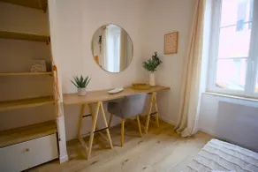The cozy nest:Apartment cosy-5 min Naval Grp &Mer - Image 3