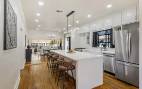 Cozy Bay/Downtown Retreat - Image 3