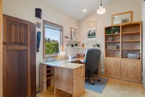 Central Charm with Office & Peaceful Yard - Image 4
