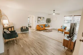 Luxury 2 bedroom close to downtown and U of O - Image 2