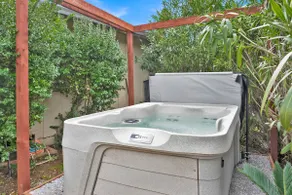 Pool, Fire Pit, Pets OK, EV, Yard Games - Image 5