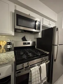 Spacious 1 bedroom apartment - Image 3