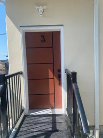 2 Bed Laneway Suite in Vancouver - Image 2