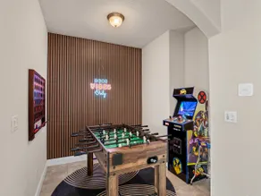 Perfect Getaway by Woodward Park - BBQ & Game Room - Image 2