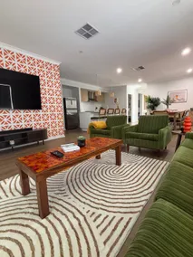 Golf Course Views - Family Friendly Retreat 4BR - Image 2