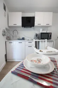Charming apartment in Groslay - Image 5