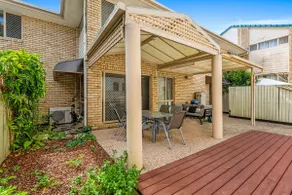 McNaughton Townhouse - Image 3