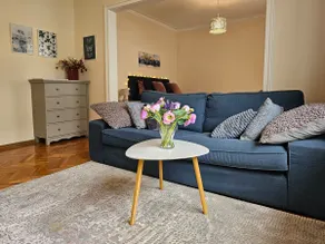 Chic & Comfortable Stay - Image 5