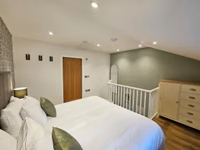 Cameo Suite - The Apple Barn - Image 2