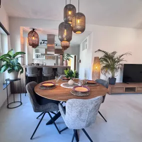 2 bedroom apartment with terrace - Image 3