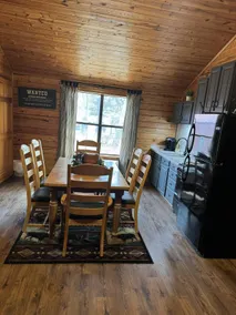 Log Cabin - Image 3