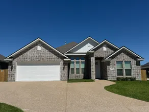 Gusty's | 5BR/3BA • 6 Beds • 10 Min to Kyle Field - Image 3