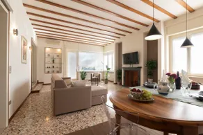 Spacious Flat - City Centre - Image 2