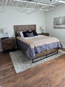 Lovely Industrial Loft - Image 2
