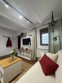 The Causeway House - Image 4