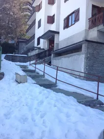 Mon Bijou on the ski slopes - Image 3