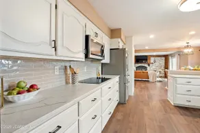 5BR, Pool, FirePt, 18ppl! 70/54! - Image 4