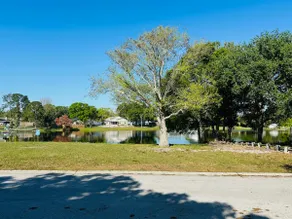 Coastal Retreat: Pool Lake and Beach! - Image 4