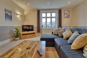 Harrow Croft, 2 Bed Apartment, St Johns, Worcester - Image 2