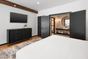 Black Hill Luxury Loft 7 - Image 1